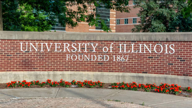 5509207_120319-wls-university-illinois-img